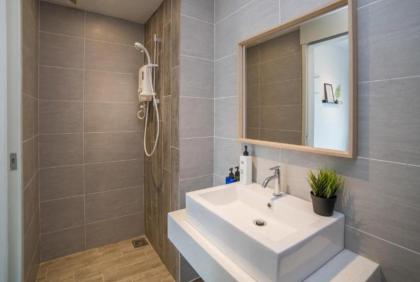 Near KLCC3m Monorail WIFINetflix2BR I Mercu - image 26