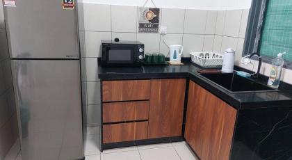 BOHEMIAN HOME 3 bedroom -10 mins to Mid Valley - image 21