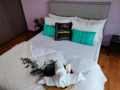 4 Bedroom Resort Suites Residence old klang road - image 23