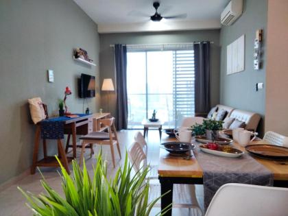 4 Bedroom Resort Suites Residence old klang road - image 27