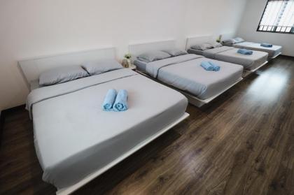 COMFY KL BUNGALOW WITH 20PAX - image 23