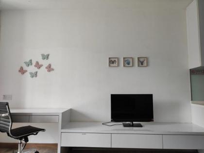 KLCC  Premium Queen bed  Ceylon Hill suites #05 - image 28