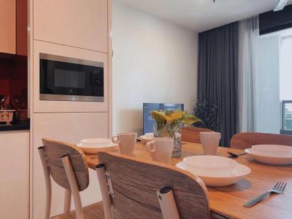 Simplicity at Its Finest 14pax@Arcoris Mont Kiara - image 5