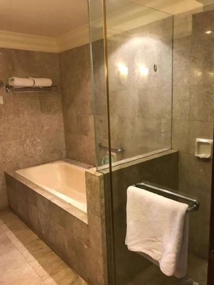 Fantazya Suites at Times Square - image 22