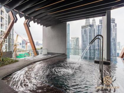 Nearby KLCC twin towers @ Scarletz Suites #Studio - image 24