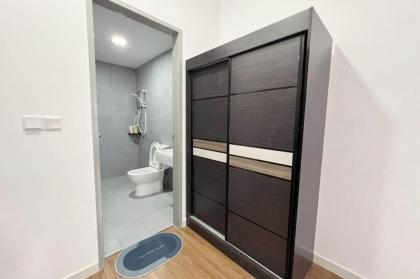 Spacious 3BR 7Pax near MRT  Sunway Velocity Mall - image 26