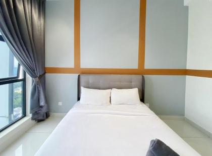 Couple Friendly 1BSuite @Arte Mont Kiara@Mitec - image 25