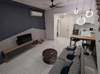 Rare Find 2BR Duplex Balcony @ Arte Mont Kiara - image 20
