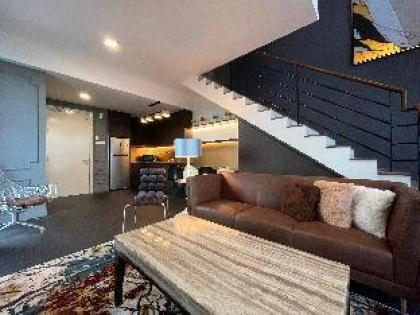 Duplex with Balcony  2bedroom @Arte Mont Kiara - image 11