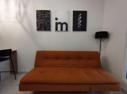 Home- Like 1BR Suite@ Arte Mont Kiara - image 6