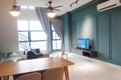 European 2 bedroom Duplex @ Arte - image 8