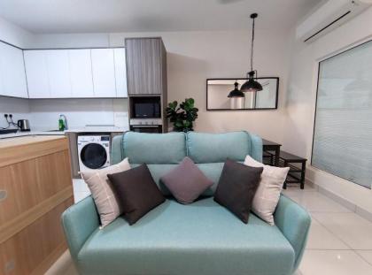 Exceptional 1Bedroom Suite @Arte Mont Kiara - image 6