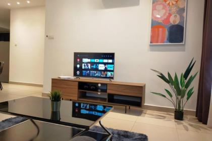 Luxury Apartment 3 Privatelift 100mLRT Midvalley - image 25