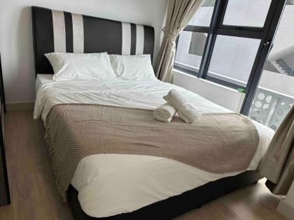Arte+ jalan ampang @3BR suite - image 4