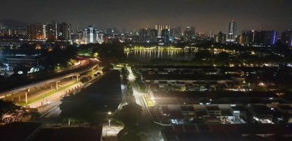 M CityDuplex with KLCC Lake View infinity pool - image 28