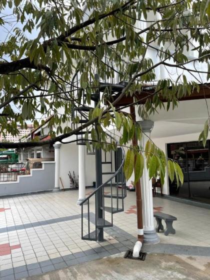New 4-bedrooms V House in KL - image 24