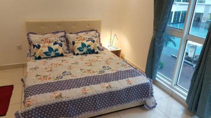 Central Residence Sungai Besi TBS -nice pool view - image 15
