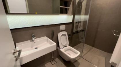 KL Elegant Five star 2 bedroom service apartment - image 24