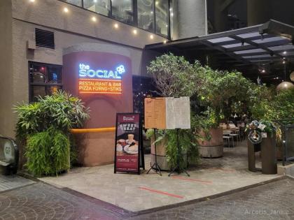Modern Furnishing Arcoris 1-4 pax-5min to 163 mall - image 25