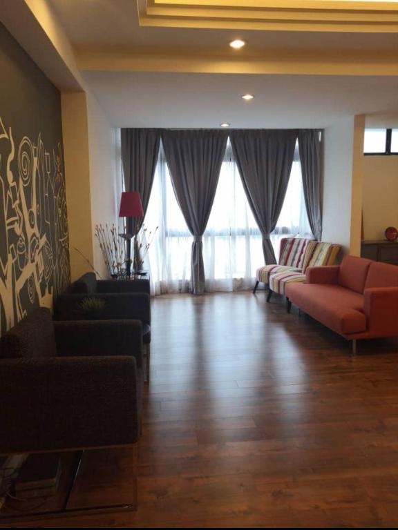 Nice ID Condo High Flr KL Tower view @ Bkt Bintang - image 3