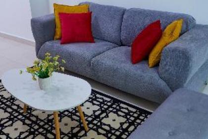 Comfortable 2BR Apt 10 mins Walk To KLCC Twin Twr - image 5