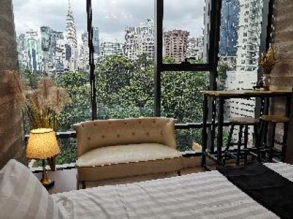 Romantic Log Cabin - walk to KL Tower/KLCC/city - image 20