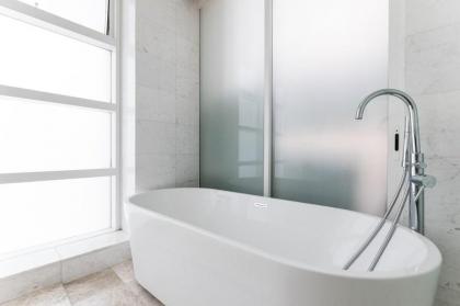 Platinum Suite .Lovely 2 bedroom & infinity pool - image 30