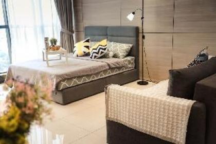 HIGH LEVEL BEST city view 1-5 Pax Ampang Near KLCC - image 4