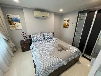 Dalamanda 3Pax Sunway Velocity Balcony CIty View - image 8