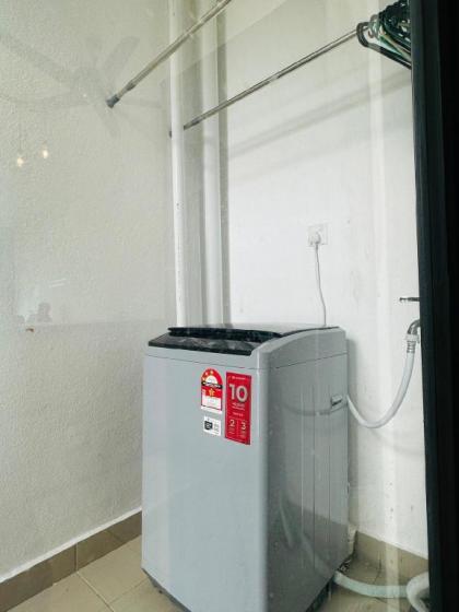 Family Suite Velocity Mall 7pax 3 Rooms Cheras #02 - image 23