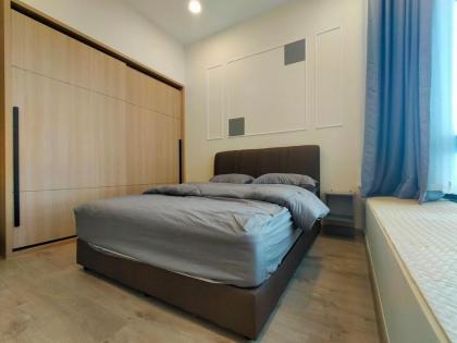 One Room 50mShopping Mall/Monorail/RooftopPool On - image 21