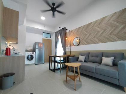 One Room 50mShopping Mall Monorail Breezy - image 23