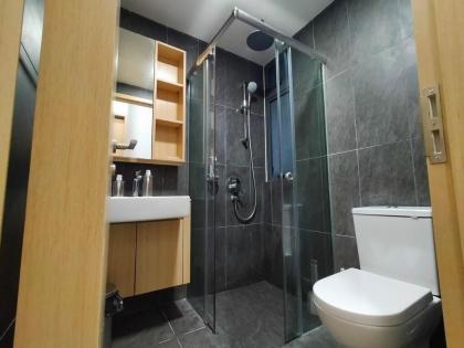 Studio 50mShopping Mall Subway RooftopPool - image 24