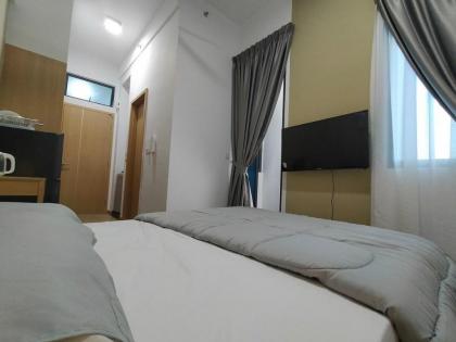 Studio 50mShopping Mall Subway RooftopPool - image 25