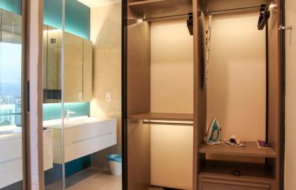 KLCC#1: Luxury 1BR/4pax KLCC view from the unit! - image 23