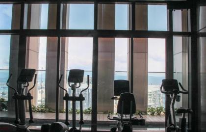 KLCC#1: Luxury 1BR/4pax KLCC view from the unit! - image 25