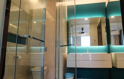 KLCC#1: Luxury 1BR/4pax KLCC view from the unit! - image 6