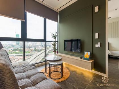 Large Bedroom Apartment In KL #A - image 24