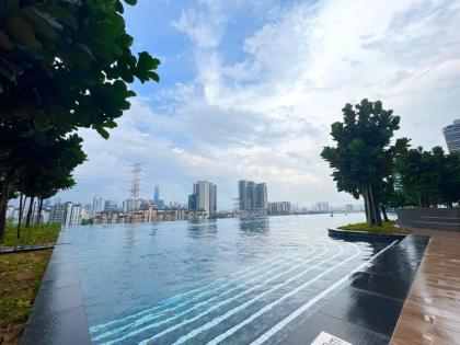 Bukit Bintang KLCC Sunway Velocity MRT LRT 10 PAX  - image 21