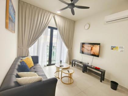 KL 8 pax Taman Desa Home Midvalley Bangsar @TA17 