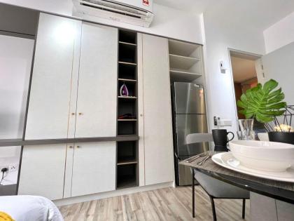 New Suite 2Pax# Midvalley Millerz Square w Netflix - image 25