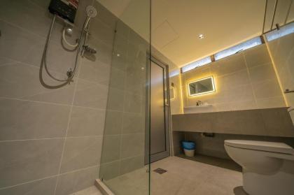 Pool w 3 bedroom  Fahrenheit Suites Bukit Bintang - image 7