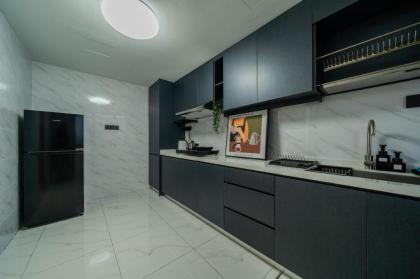 Pool w 3 bedroom  Fahrenheit Suites Bukit Bintang - image 9