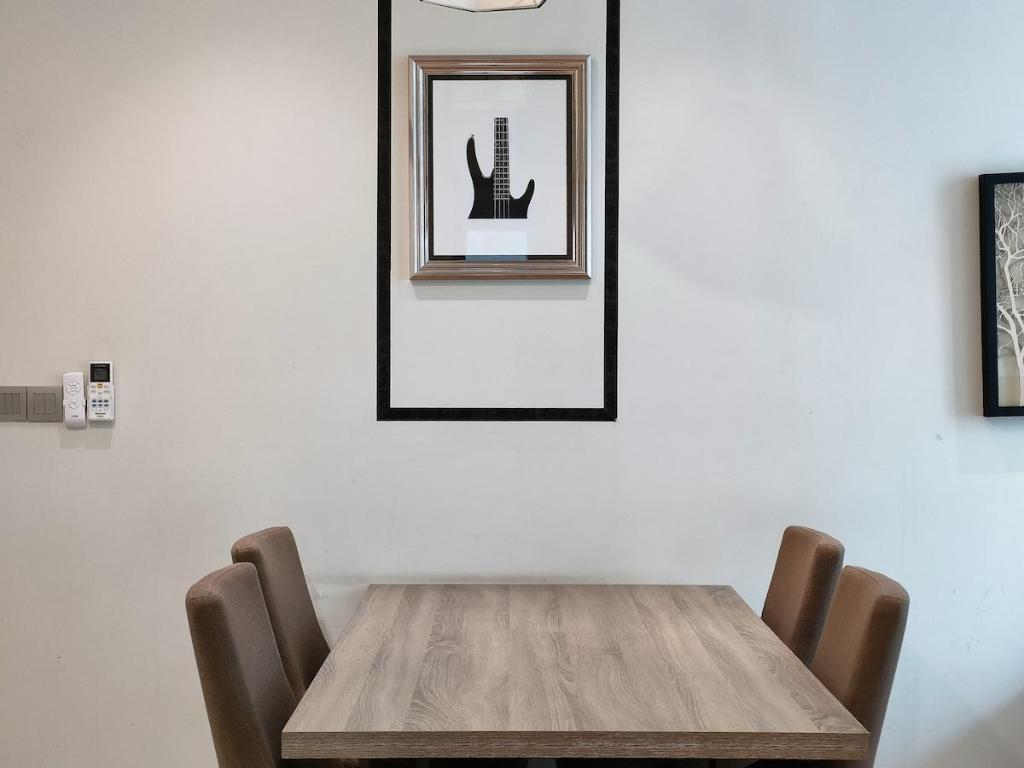 Level 15 3BR City Center At Sky Suites @ KLCC - image 7