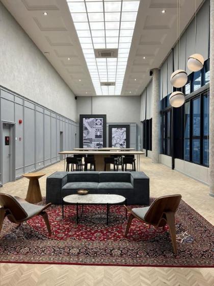 Luxury serviced apartment sky-pool KLCC view - image 25