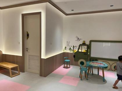 Luxury serviced apartment sky-pool KLCC view - image 28