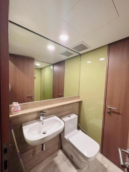 Sky Suites KLCC by W HomeStay - image 2