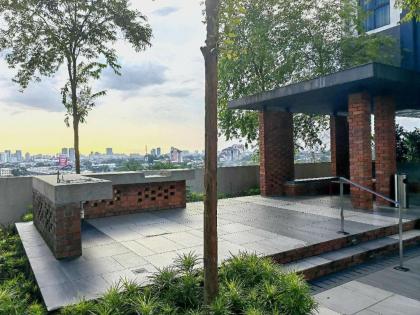 Citizen Suite 8Pax MID VALLEY OLD KLANG ROAD KL - image 29