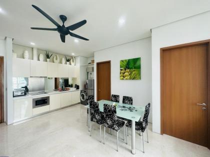 New 3Bedroom Luxury Apartment Near KLCC Area