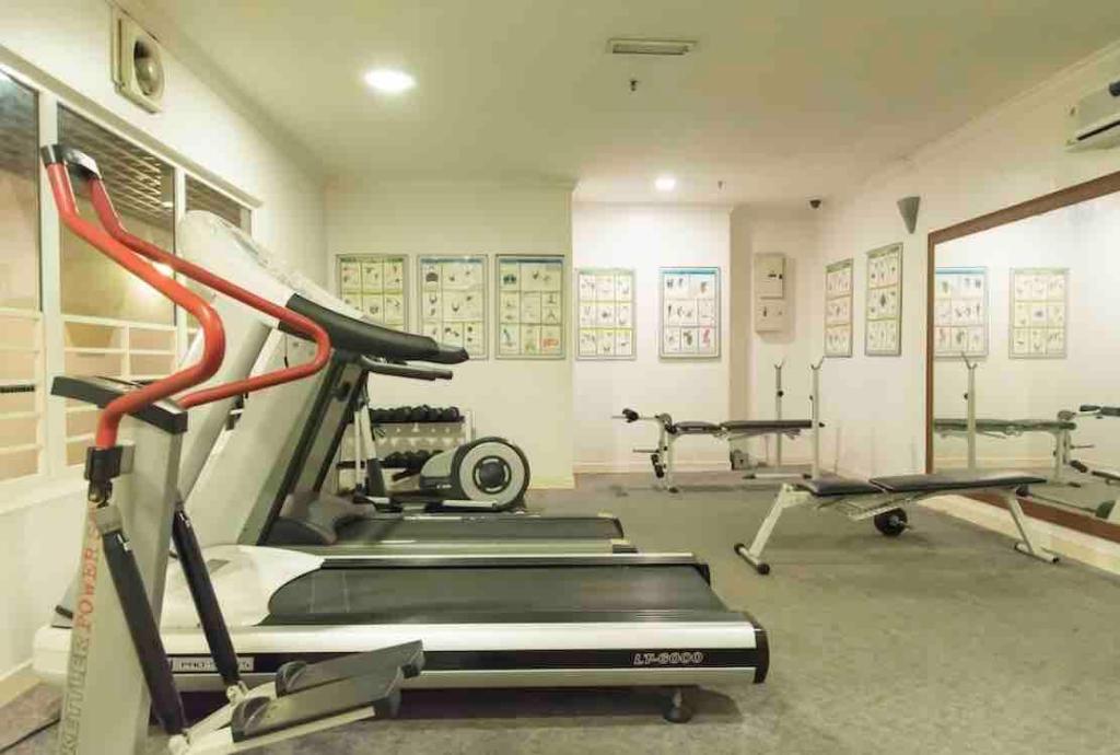 KL City View Chic 1BR with WiFi & Netflix - image 4